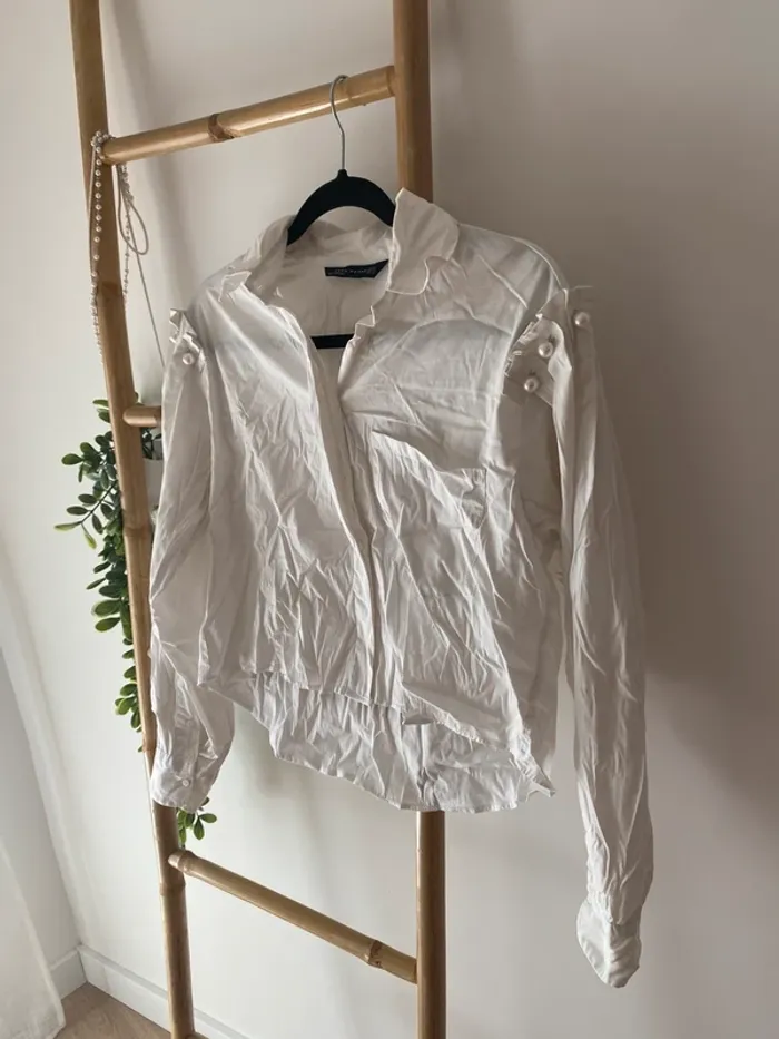 Chemise blanche à perles - photo numéro 2