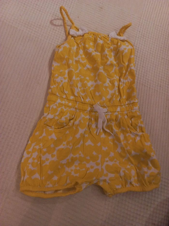 Belle combinaison combishort été coton a cœurs TU de 9 à 24 mois