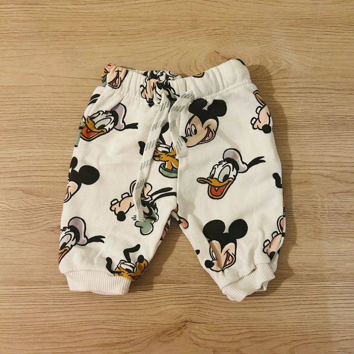 Vend pantalon taille 1 mois - photo numéro 3