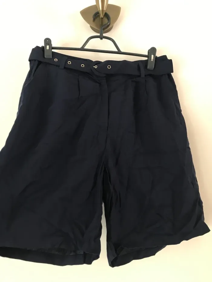 Short bleu - photo numéro 2