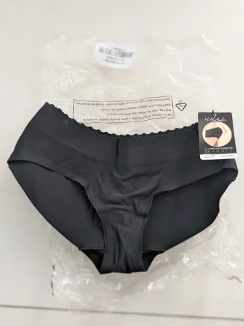 Culotte noire remboursée push up réhausseur de fesses Taille M