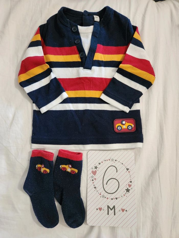 Haut et chaussette carrefour 6 mois