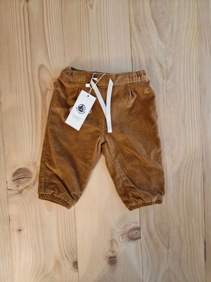 Pantalon velours Petit Bateau 6 mois neuf