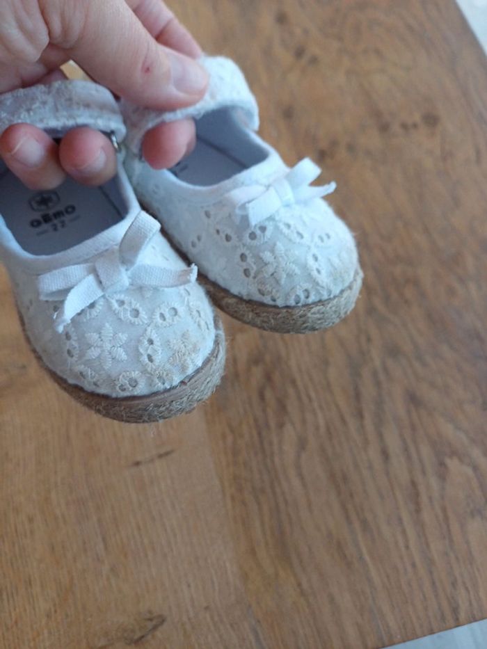 Chaussures 22 - photo numéro 3