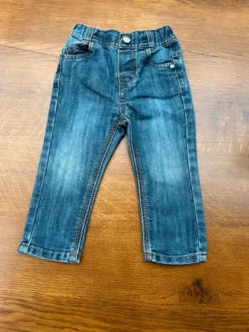 Jean tape à l’œil 9 mois