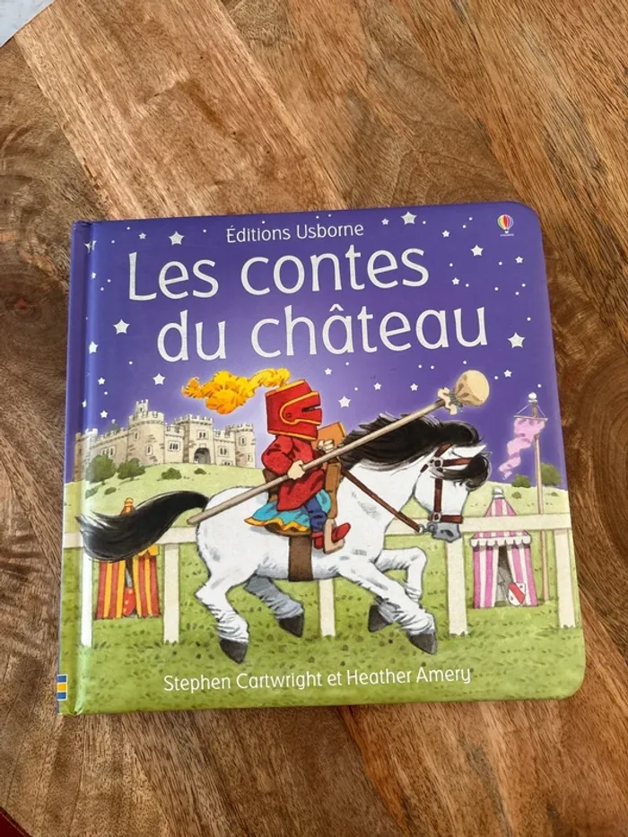 Livre les contes du Château