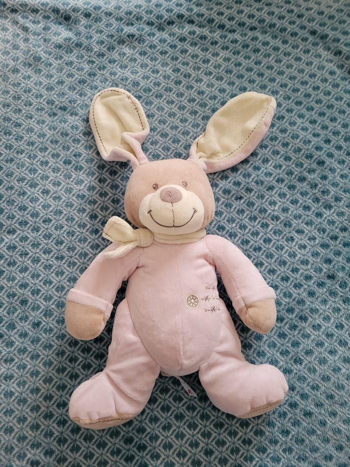 Peluche lapin rose