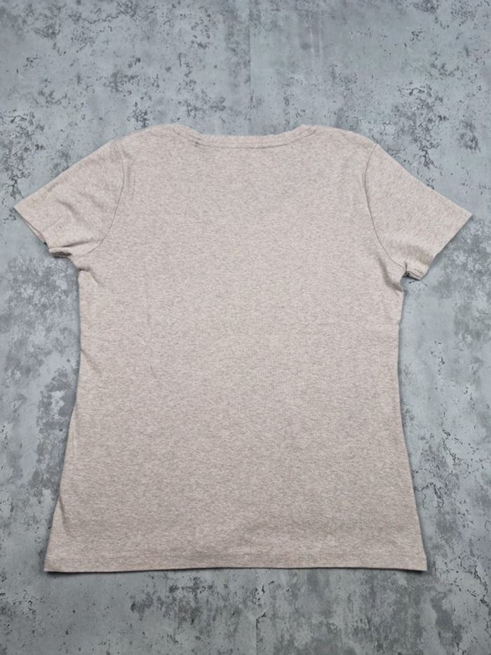 T-shirt col V Tommy Hilfiger beige chiné – Taille L Femme (mesures en photos) - photo numéro 4