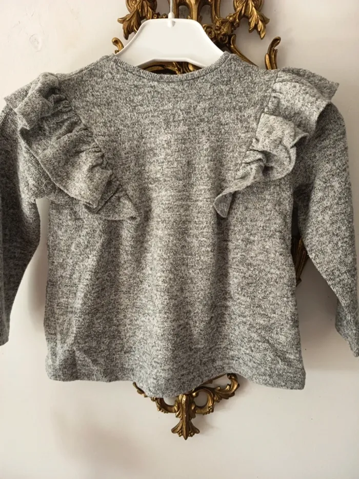 Pull maille fine avec volants épaules - photo numéro 3