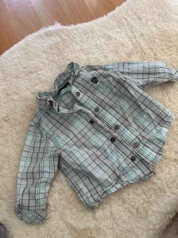chemise à carreaux 