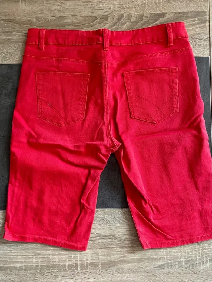 Short rouge camaïeu - photo numéro 2