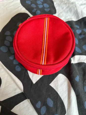 Petit vanity rouge tommy hilfiger 13 cm de diamètre