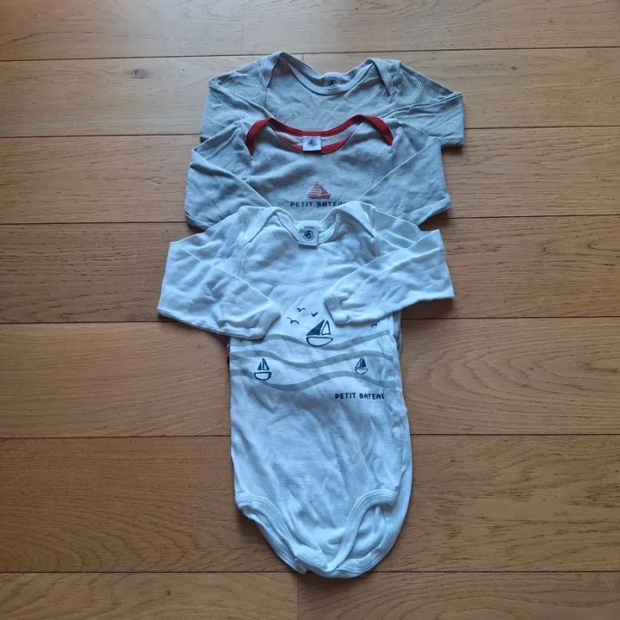 Lot de 3 bodies Petit Bateau 36 mois