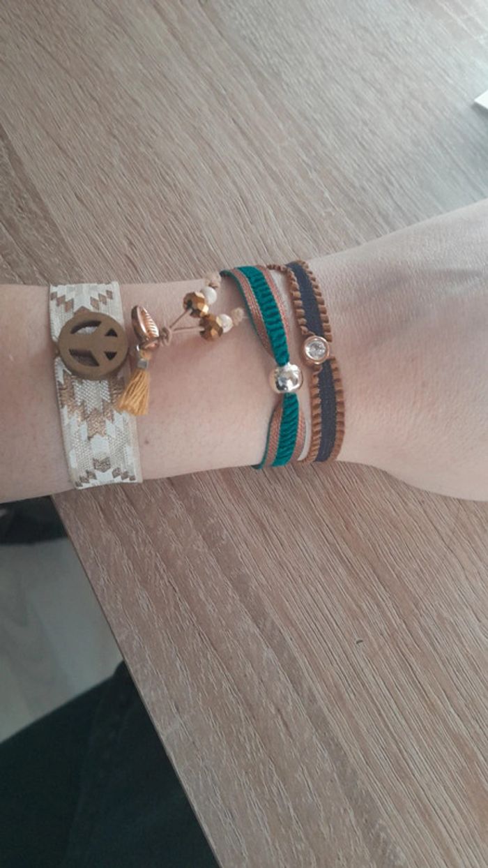 Magnifique lot 3 bracelets élastiques chics et originaux