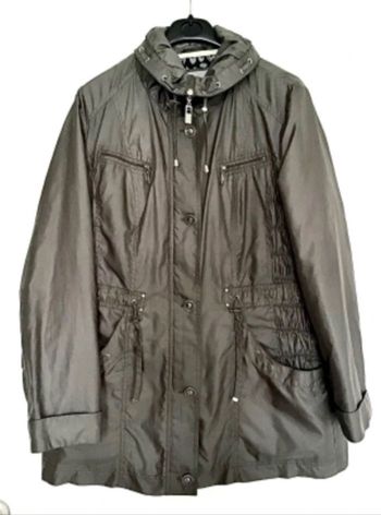 Longue veste coupe vent taille 40