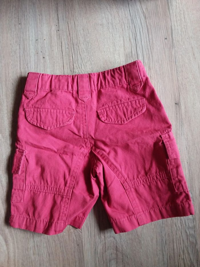 Short rouge 9 mois - photo numéro 2