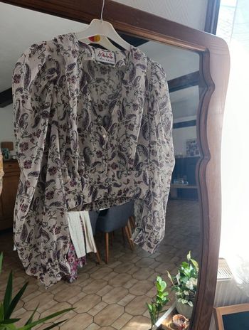 Top court collection Iris Mittenaere