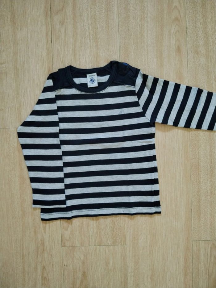 Lot 2 t-shirts manches longues rayés 2 ans - photo numéro 2