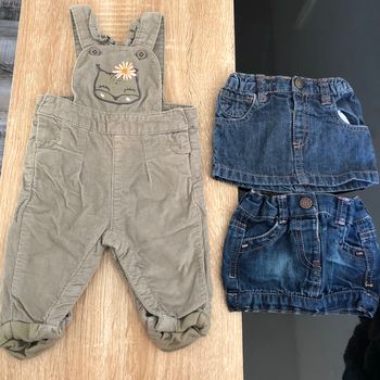 Lot 2 jupes et 1 salopette