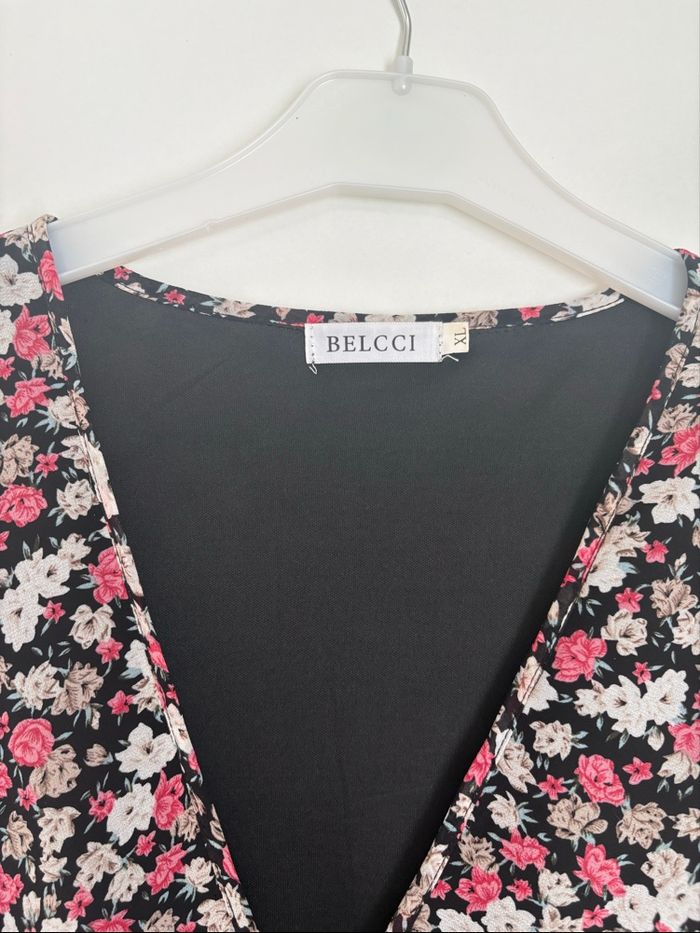 Robe fleurie - photo numéro 3