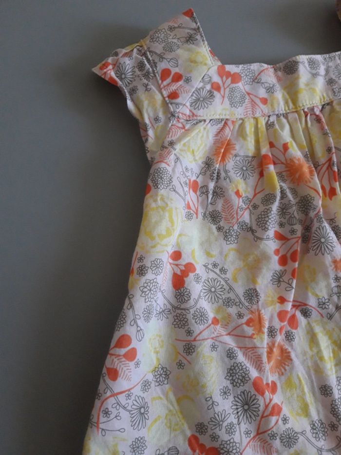 Blouse fleuries Vertbaudet 6 mois - photo numéro 2