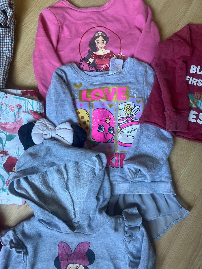 Lot vêtements 2/3 ans bon état 5 hauts et 4 bas mi saison - photo numéro 7