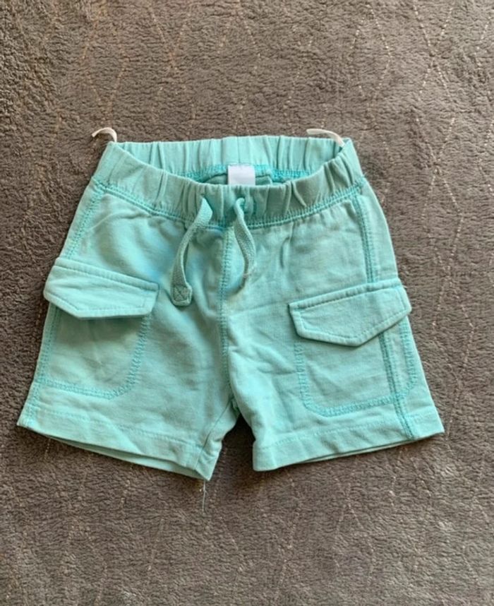 Short bleu garçon taille 9/12 mois