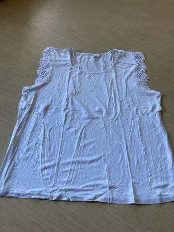 Débardeur à broderies