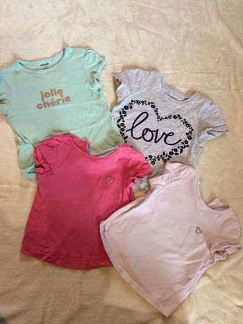 Lot de 4 t shirt 