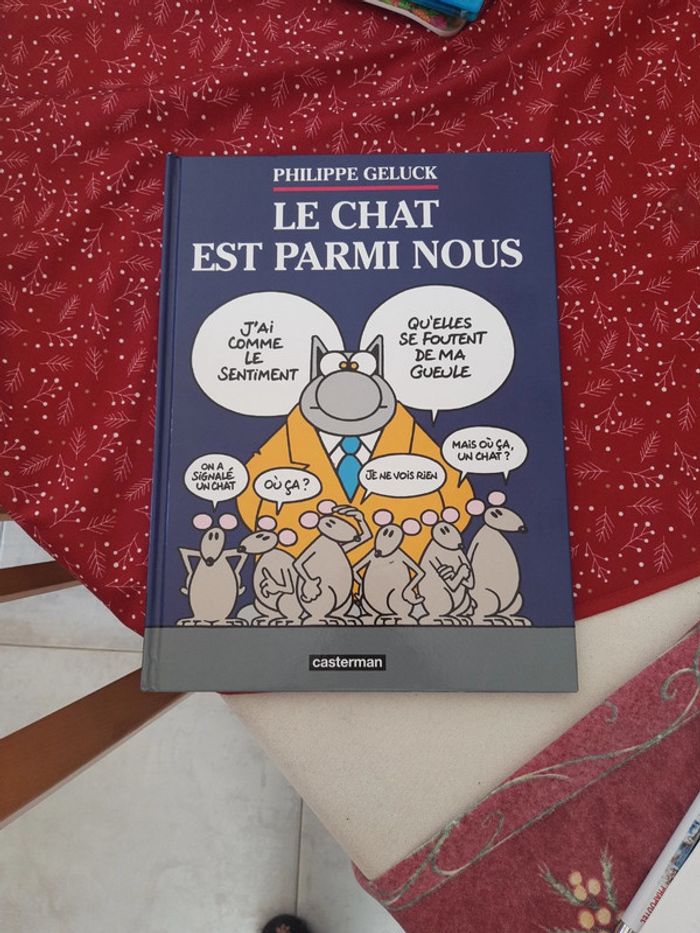 Le chat est parmi nous