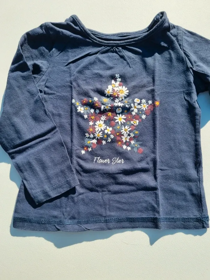 T-shirt étoile fleurie