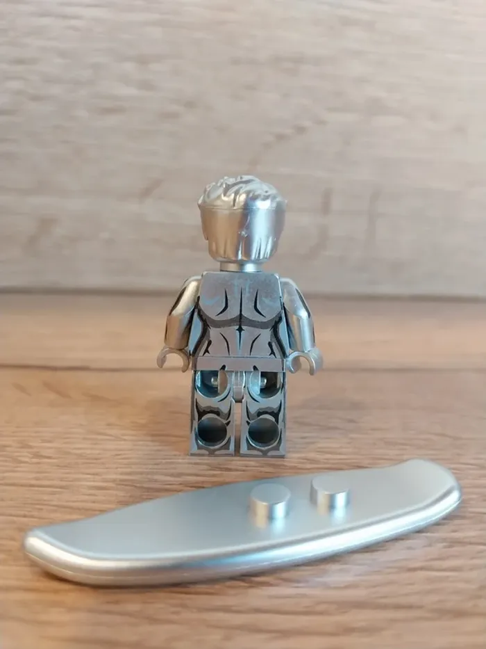 Figurine type lego Surffeur D'argent les 4 Fantastiques Marvel - photo numéro 3