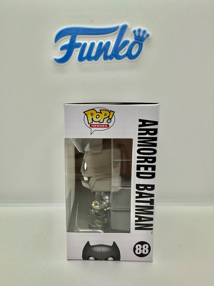 Funko Pop Armored Batman 88 Exclusive 🇺🇸 - photo numéro 3