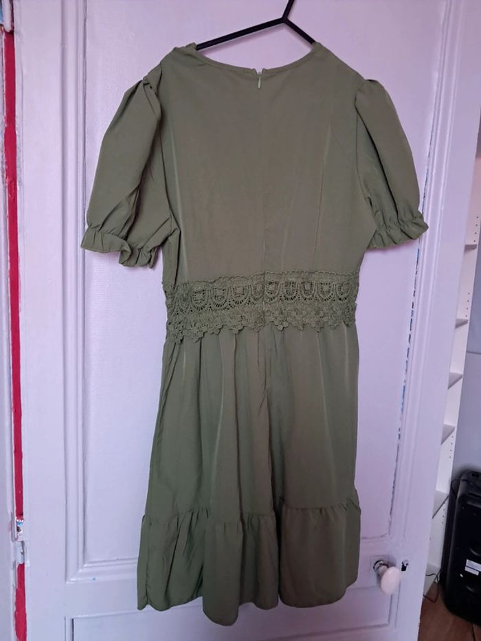 Robe verte - photo numéro 2