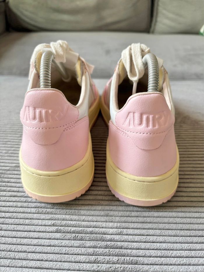Chaussures autry medalist roses et blanches / taille 40 - photo numéro 4