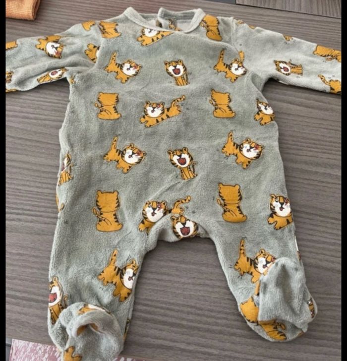 Vêtement bébé - photo numéro 3