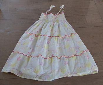 Jolie robe été fille 5ans en très bon état