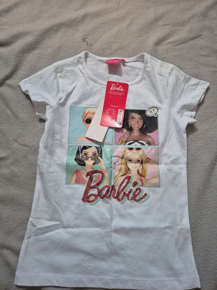 T-shirt fille neuf barbie 8 ans - photo numéro 2