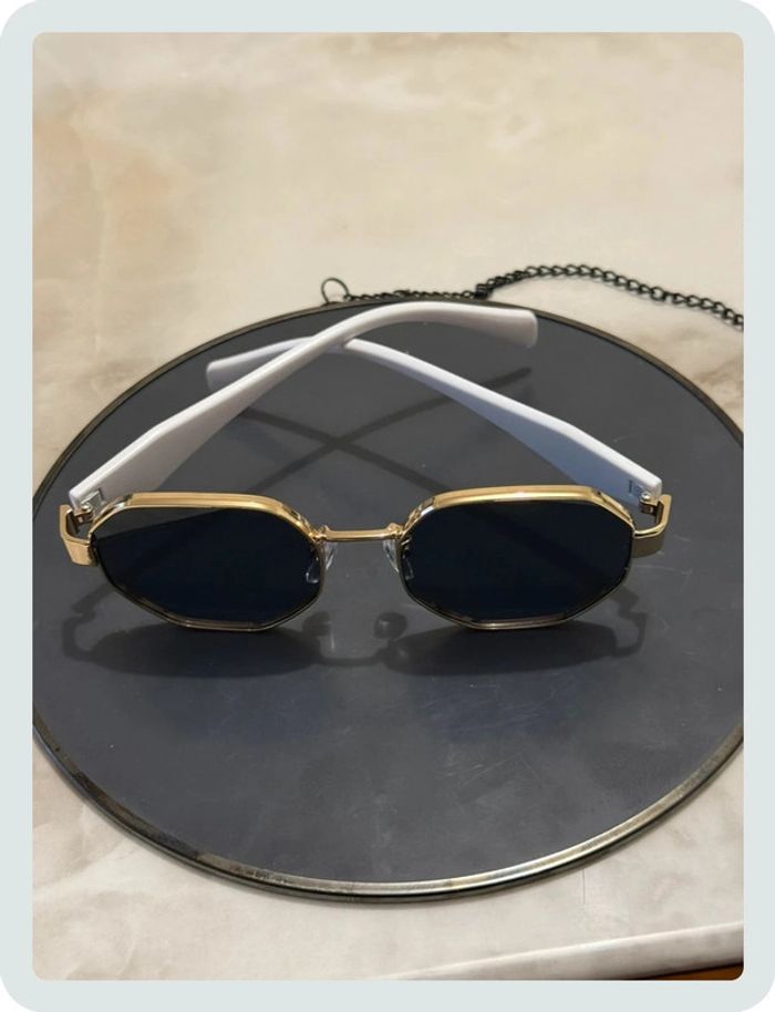 Lunette de soleil noire/blanche - photo numéro 3