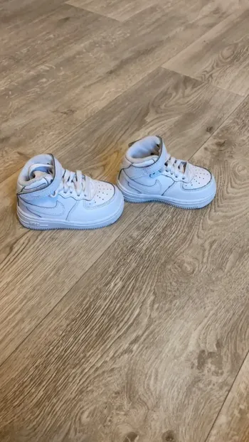 Basket nike taille 21