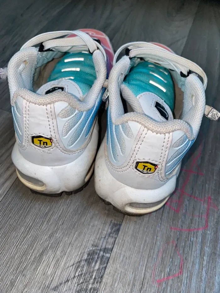 Baskets Tn - photo numéro 3