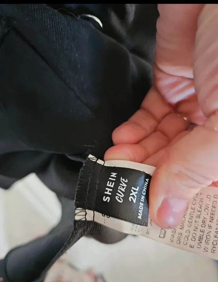 Veste noir - photo numéro 2