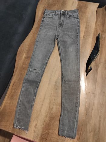 Jeans troué