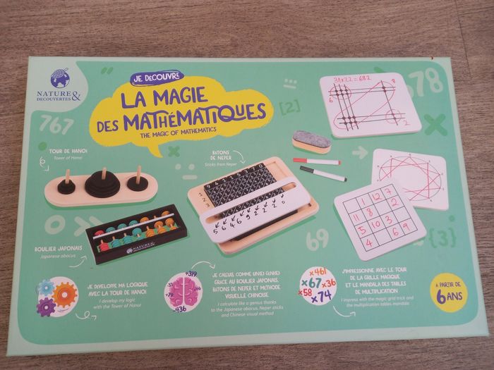 Coffret La magie des mathématiques  à partir de 6 ans excellent état - photo numéro 2