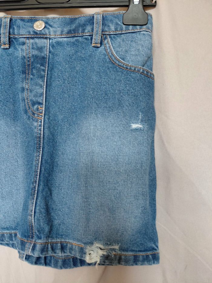 Très jolie jupe jeans fille T 9 ans - photo numéro 3