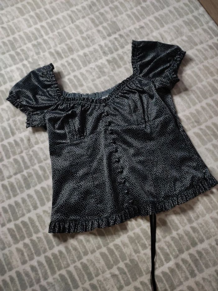 Haut blouse noir et point gris lacé Au dos taille 40 - photo numéro 2