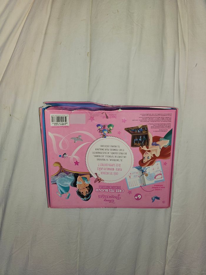 Les ateliers Crée tes bijoux porte- bonheur Disney Princesses - photo numéro 4