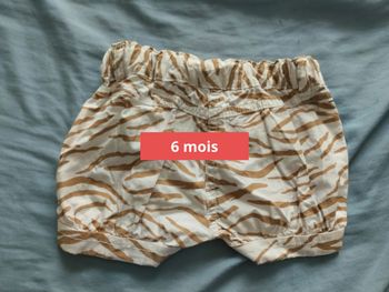 Short taille 6 mois