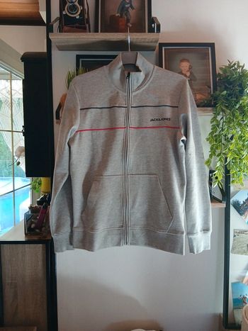 Veste jack et Jones neuf taille s