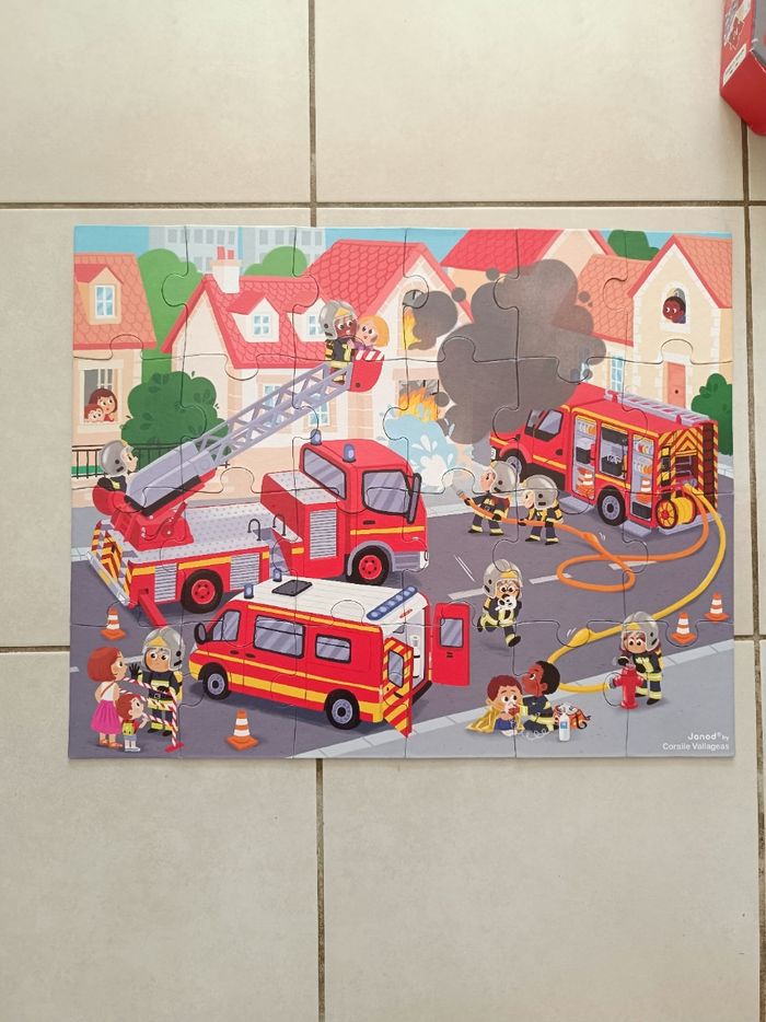 Puzzle pompier janod 24 pièces - photo numéro 2